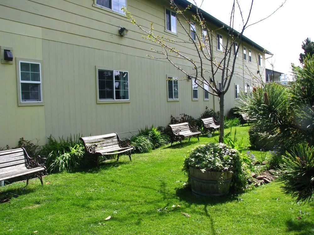 Pacific City Inn Bagian luar foto
