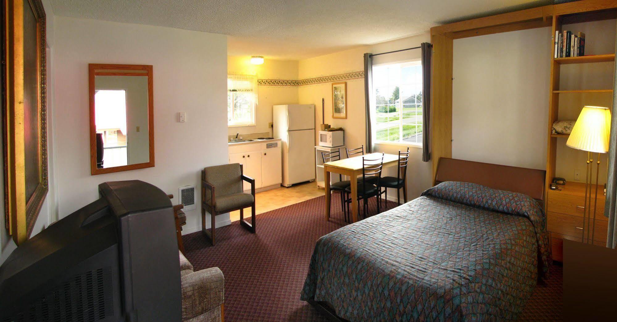 Pacific City Inn Bagian luar foto