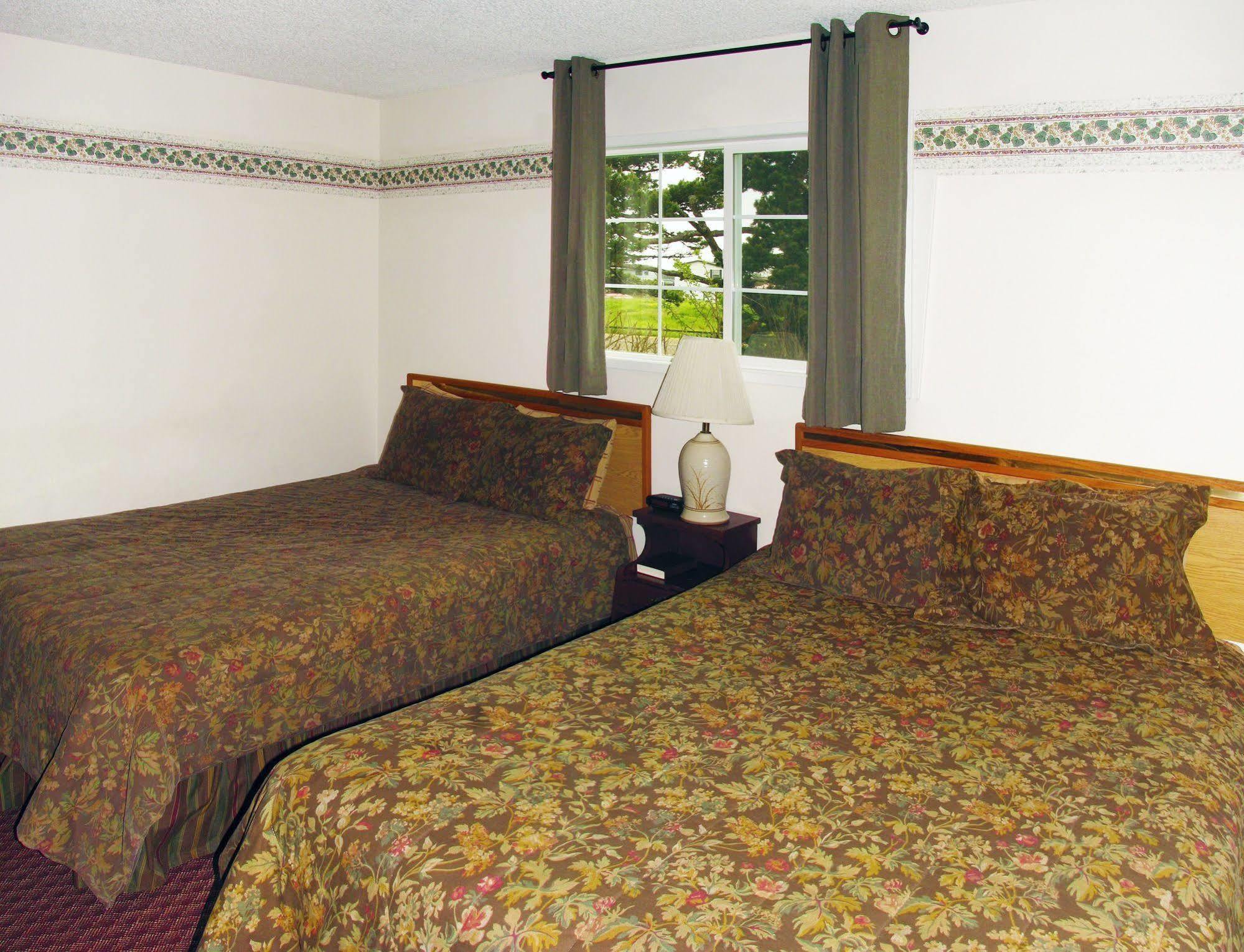 Pacific City Inn Bagian luar foto