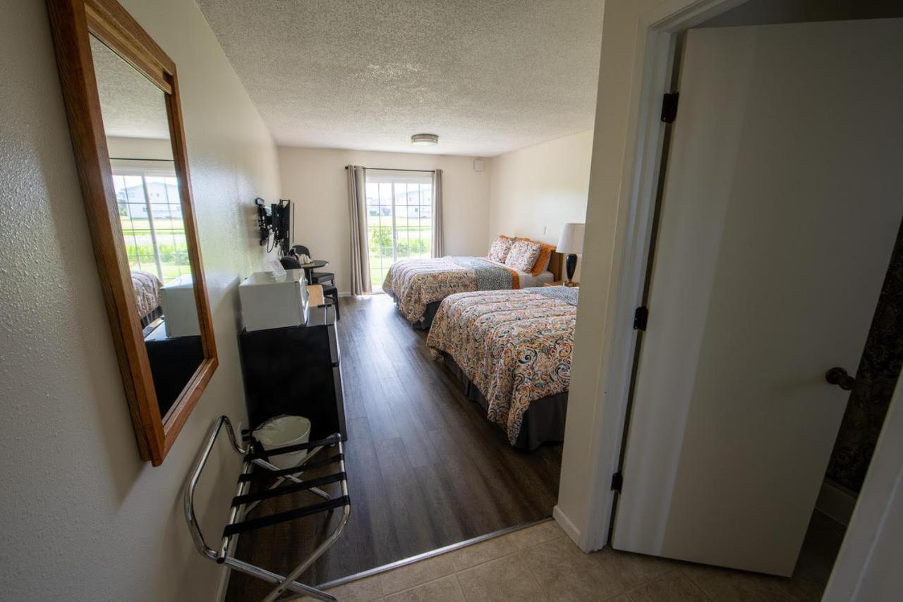 Pacific City Inn Bagian luar foto