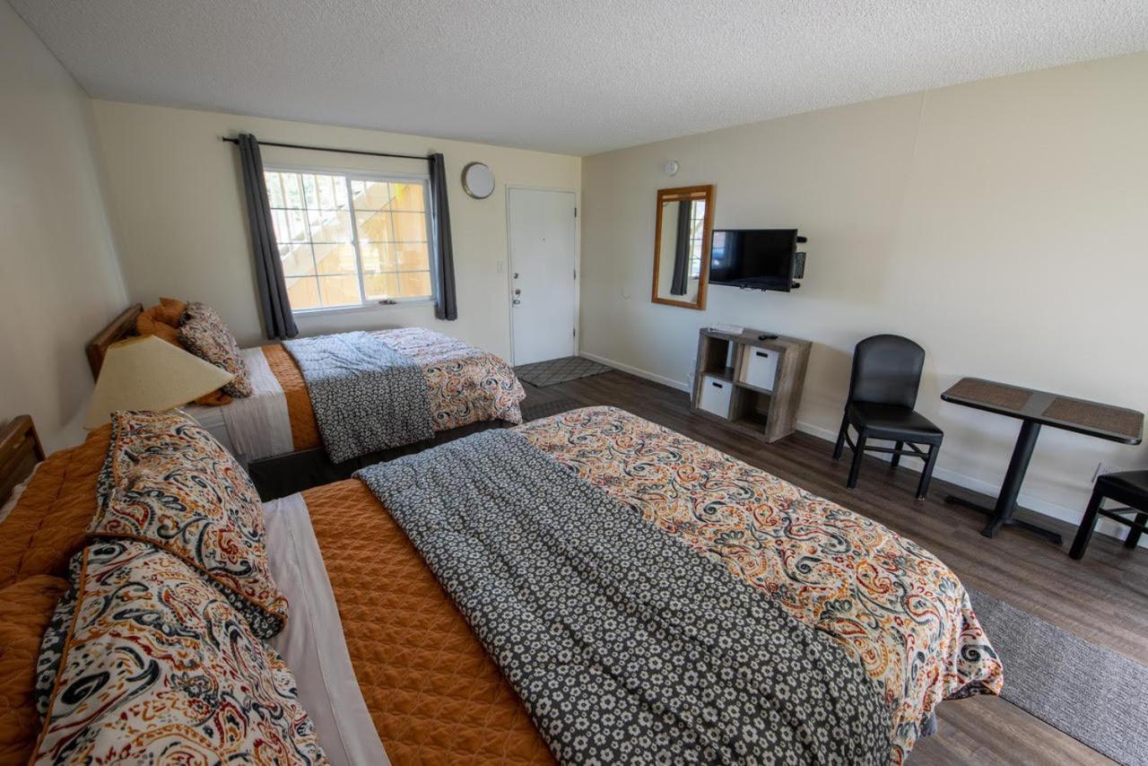 Pacific City Inn Bagian luar foto